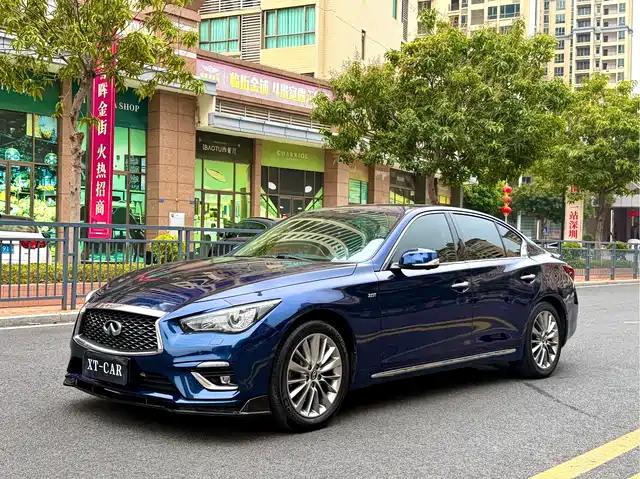 INFINITI Q50L