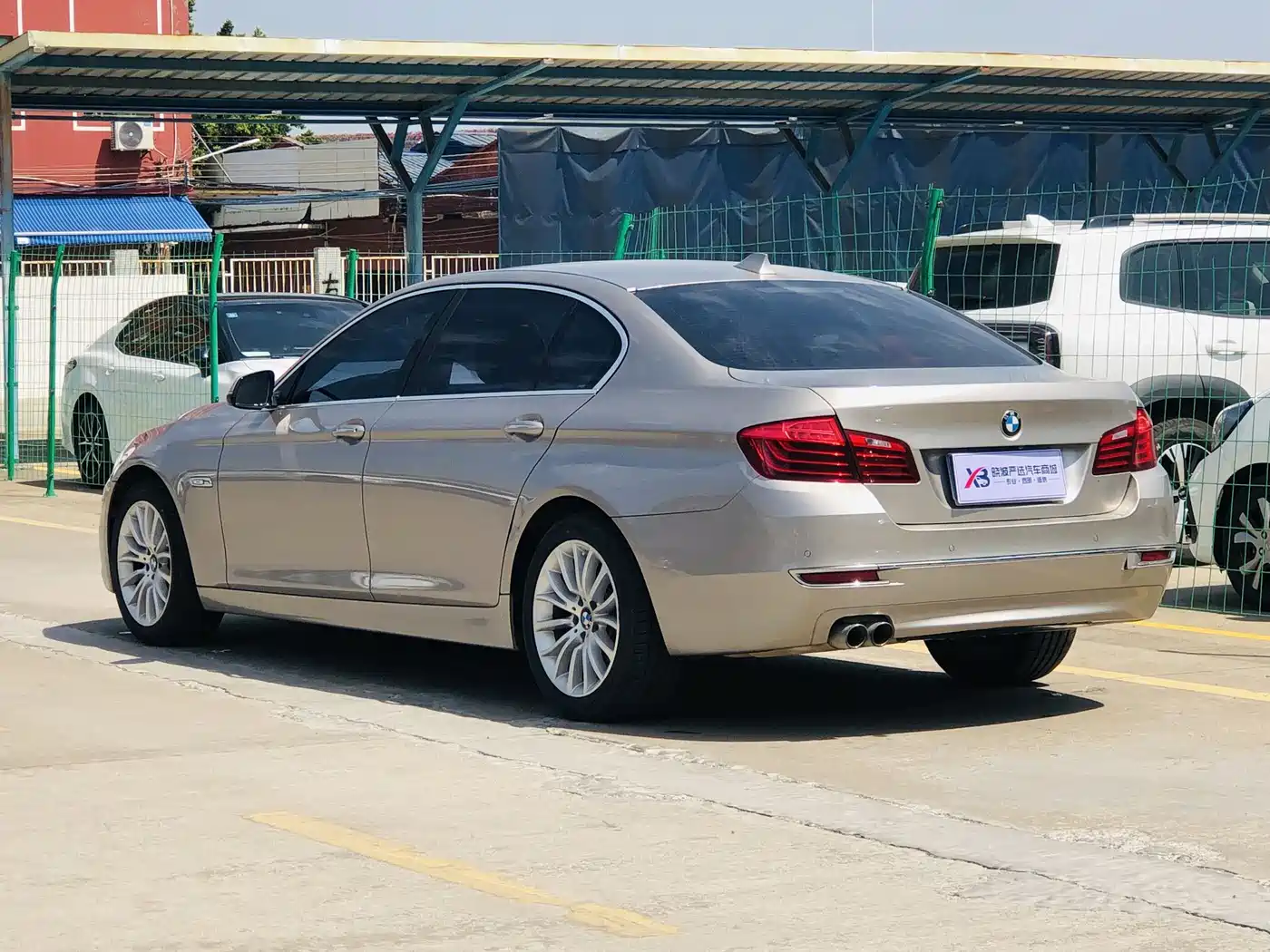 BMW 5 Series 2014 525Li Luxury Design Package фото 4