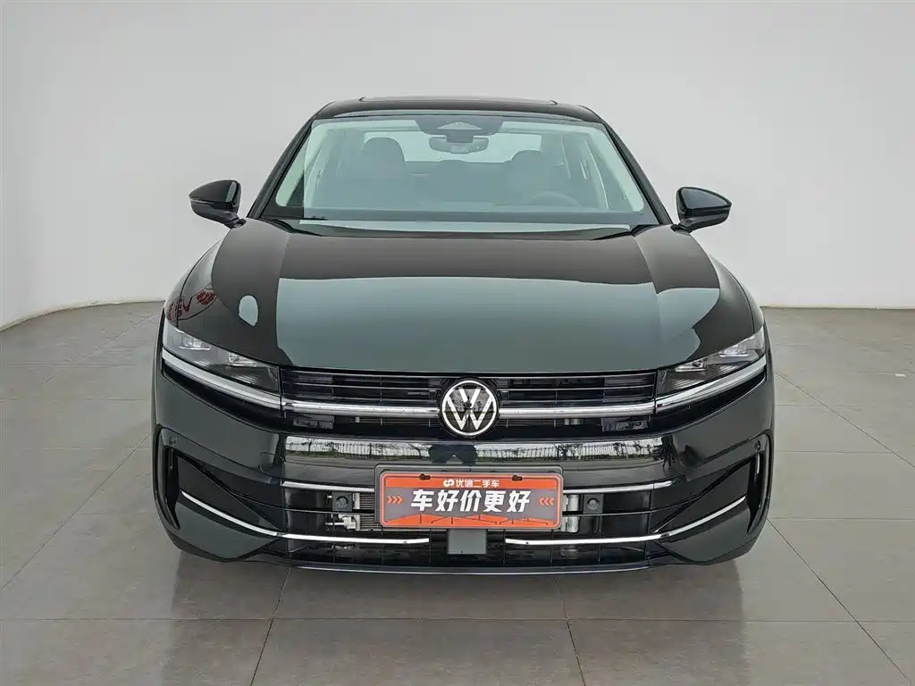 Volkswagen Magotan 2026 300TSI Premium Edition Eye-catcher фото 3