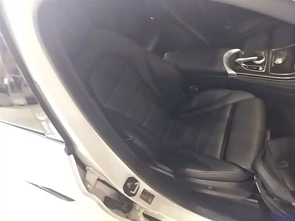 Mercedes-Benz GLC 2016 GLC 260 4MATIC Dynamic фото 25