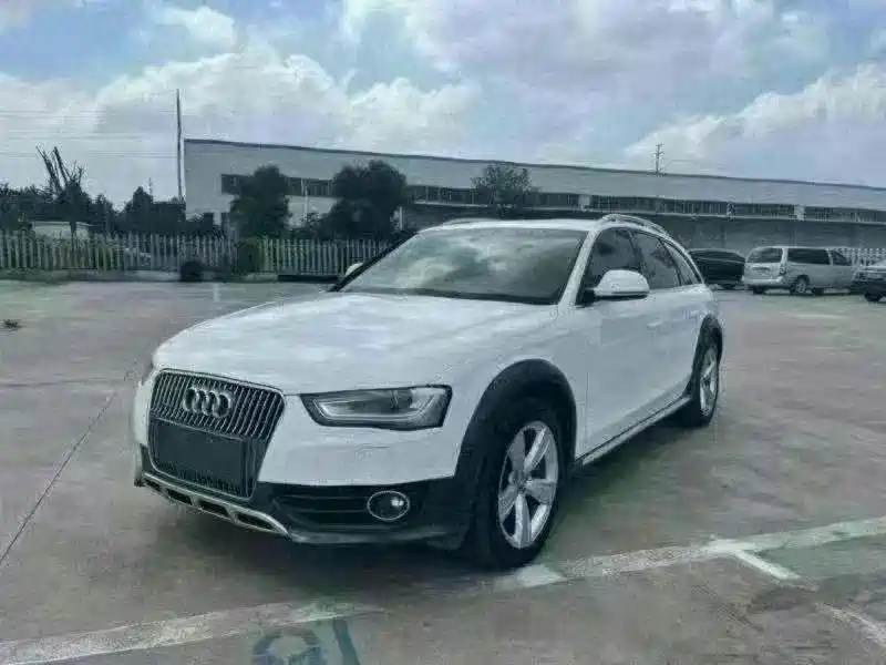 Audi A4 (Import) 2013 40 TFSI allroad quattro Luxury