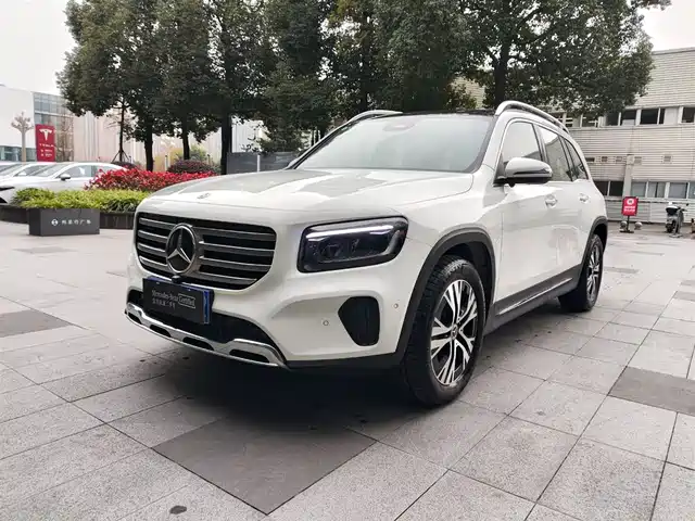 MERCEDES-BENZ GLB