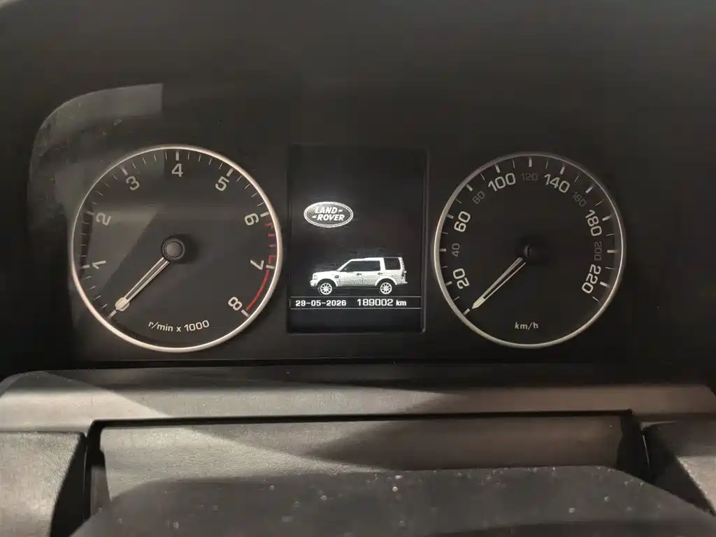 Land Rover Discovery 2015 3.0 SC V6 SE фото 13