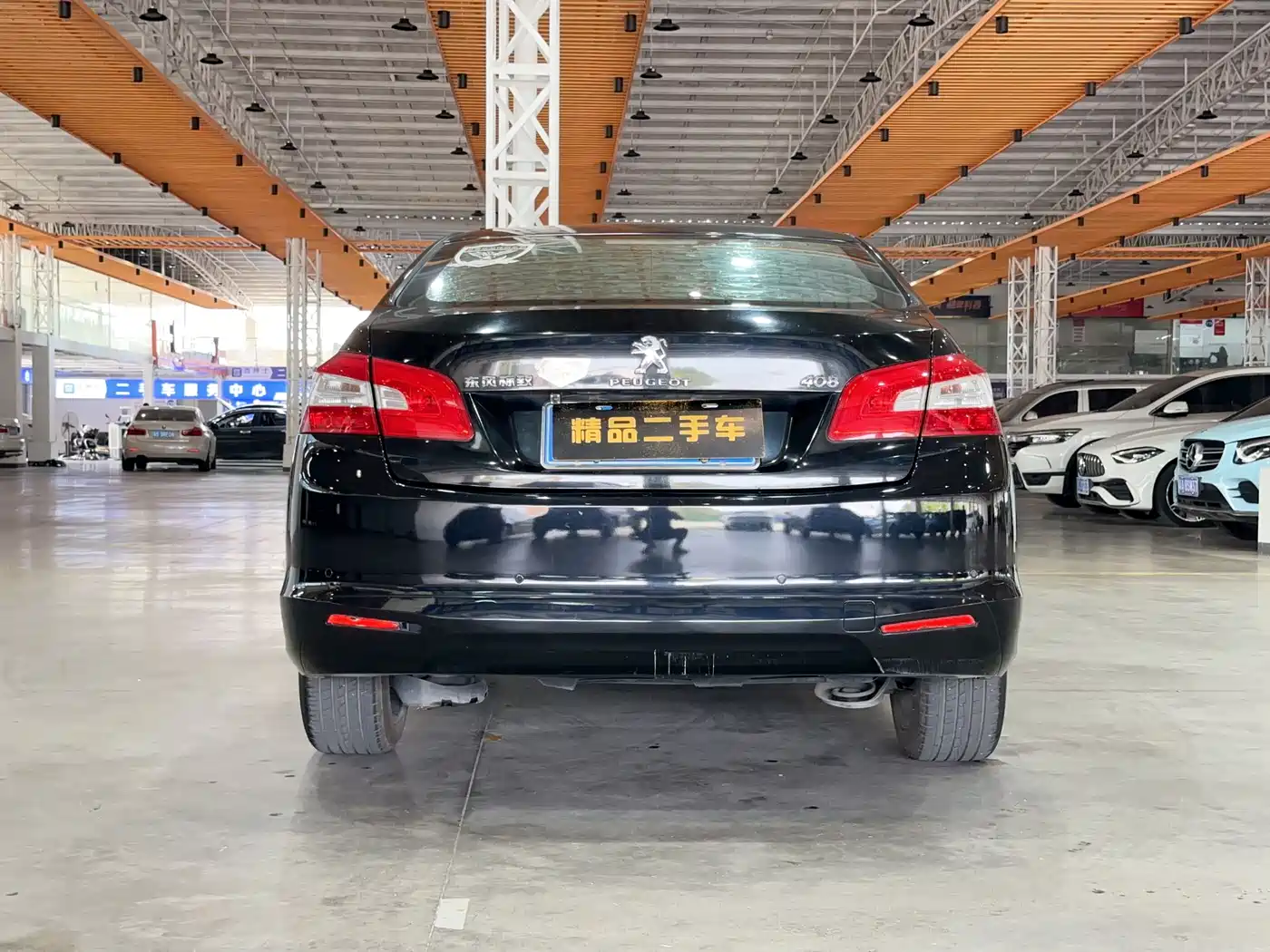 Peugeot 408 2015 Model 1.2T Automatic Luxury Edition фото 25