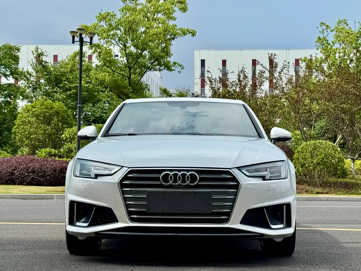 Audi A4L 2019 40 TFSI Sport (China VI) фото 2