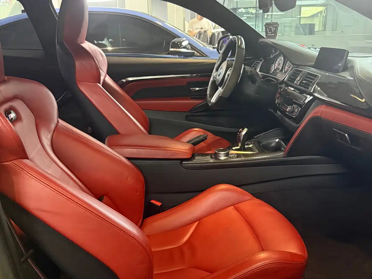 Фото 8 - BMW M4