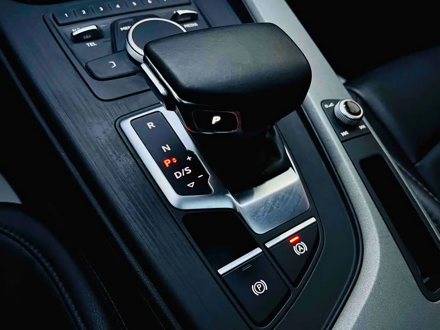 Audi A4L 2018 30th Anniversary 30 TFSI Progressive фото 14