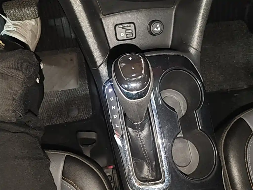 Chevrolet Cruze 2018 320 Automatic Xuanfeng Urban Edition фото 14