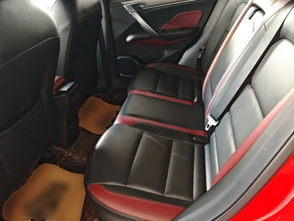 Geely Coolray 2020 2019 Sport 260T DCT Battle China VI