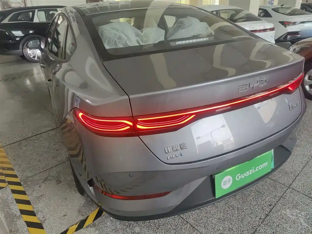 BYD Qin PLUS 2026 DM-i Smart Edition 128KM Progressive фото 23