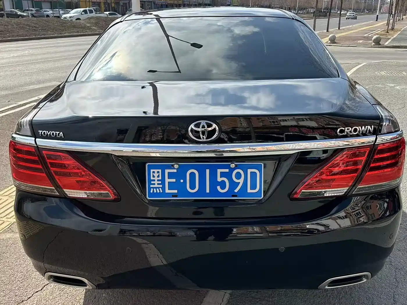 Toyota Crown 2012 2.5L Royal Leather Edition фото 5