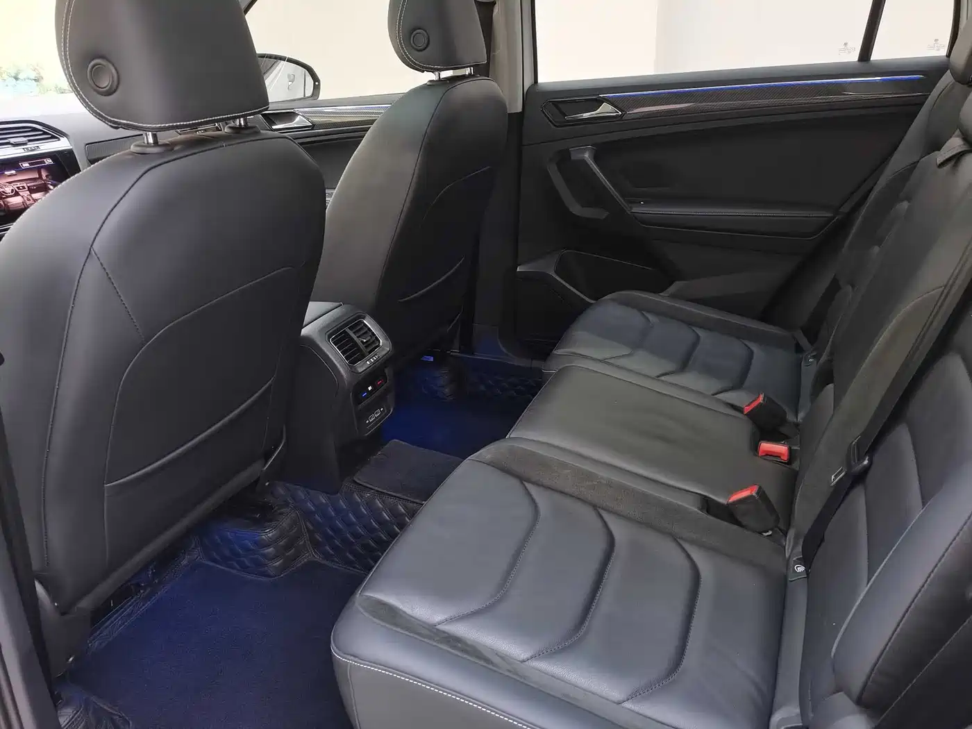 Volkswagen Tiguan L 2019 380TSI Auto 4WD Smart Luxury Edition China VI фото 8