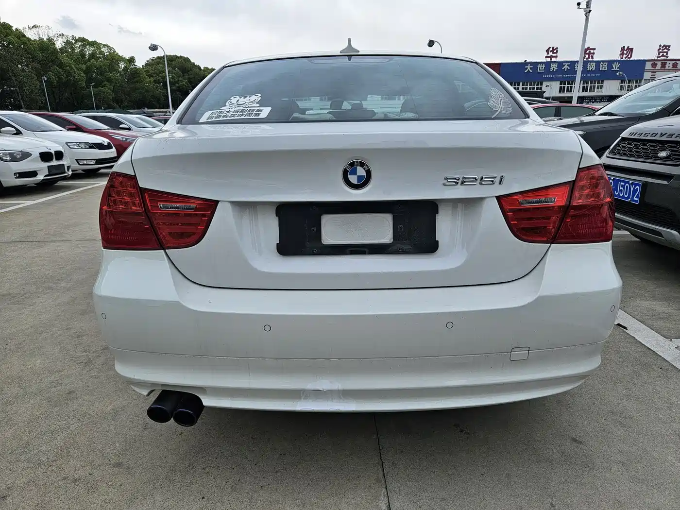 BMW 3 Series 2011 325i Luxury фото 11