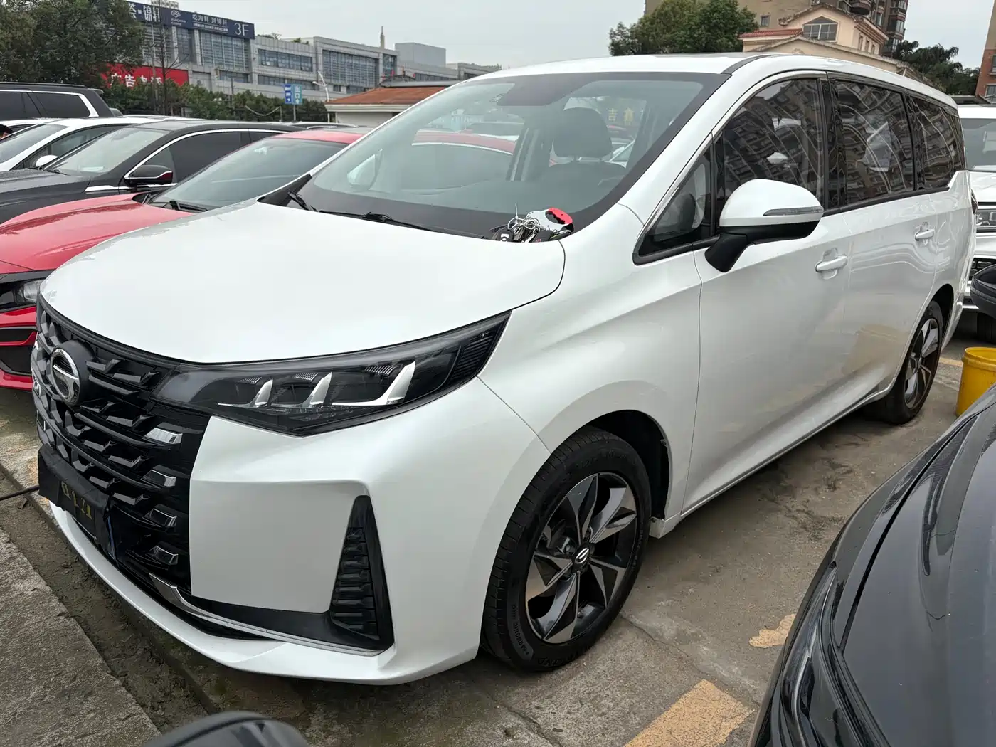GAC Trumpchi Trumpchi M6 2023 PRO 270T DCT Luxury Edition