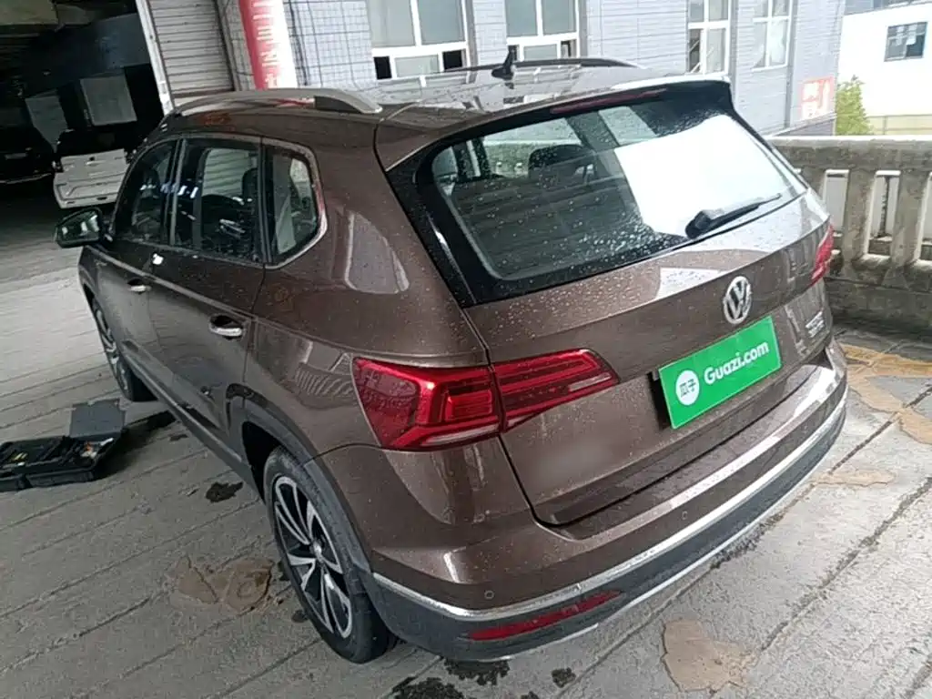 Фото 5 - Volkswagen Tharu