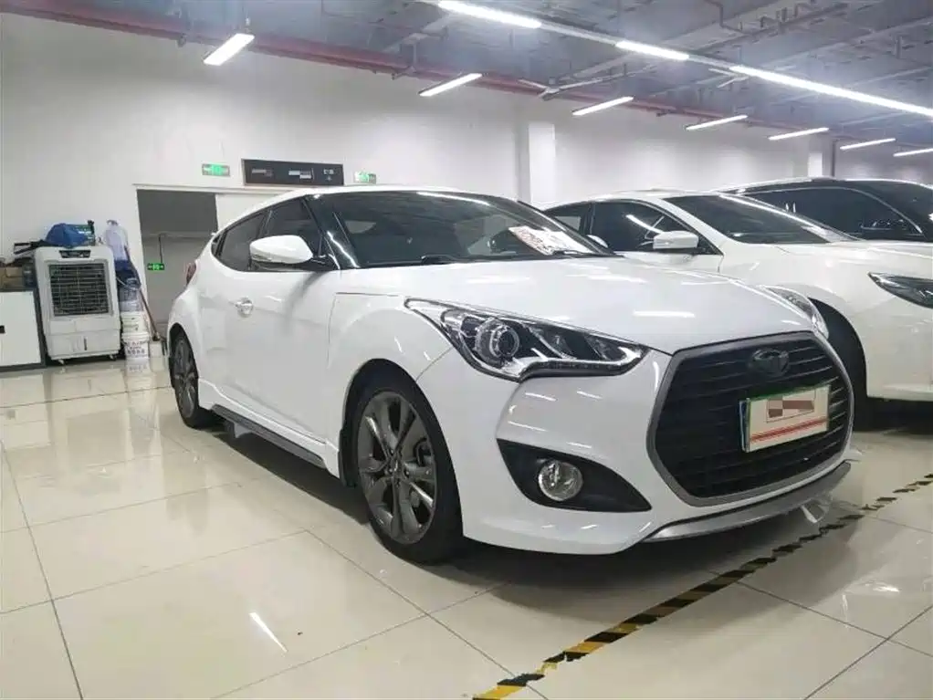 Hyundai Veloster 2015 1.6T Automatic Flagship Edition фото 3