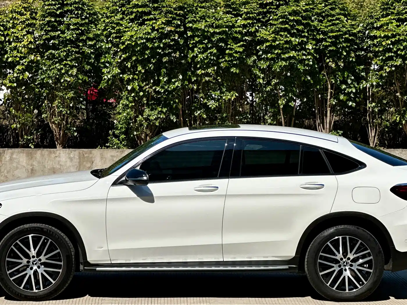 Mercedes-Benz GLC Coupe 2020 GLC 300 4MATIC Coupe SUV фото 7