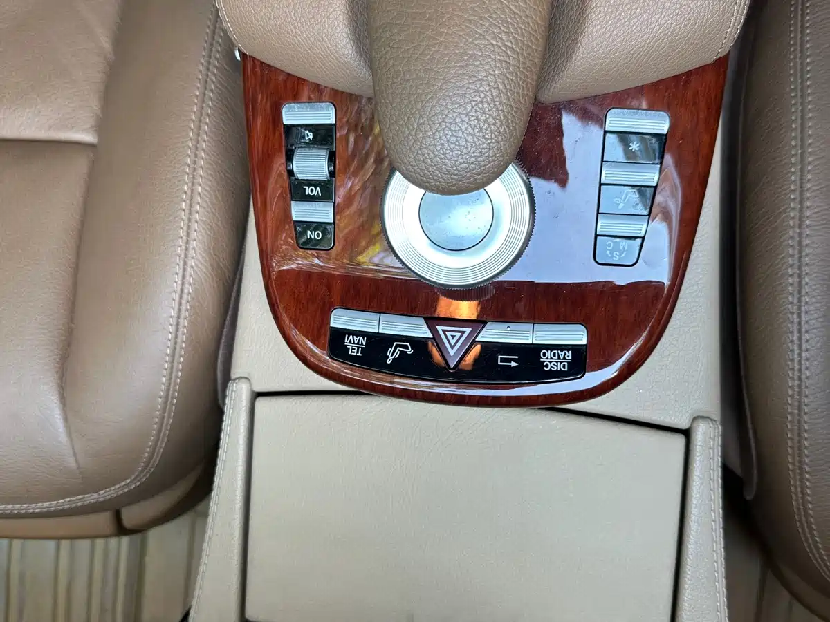 Mercedes-Benz S-Class 2008 S 300 L Premium фото 25