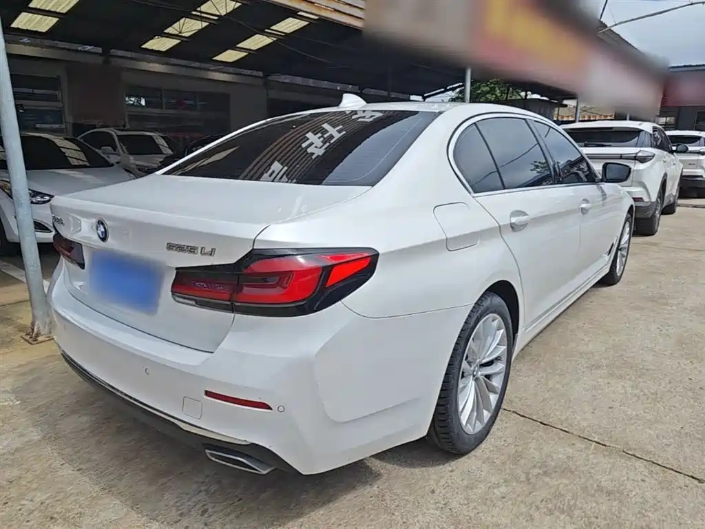 BMW 5 Series 2022 525Li Luxury Package фото 7