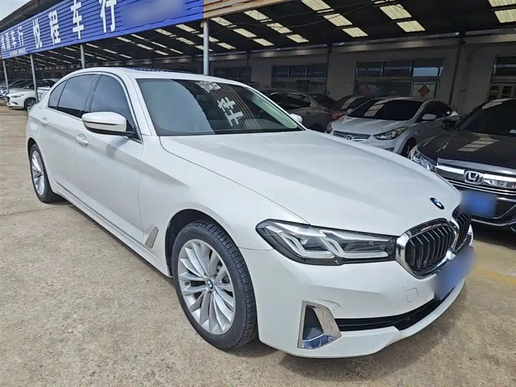 BMW 5 Series 2022 525Li Luxury Package фото 4