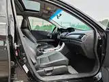 Фото 10 - Honda Accord
