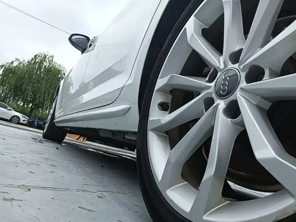 Audi A4L 2018 30th Anniversary 40 TFSI Fashion фото 22