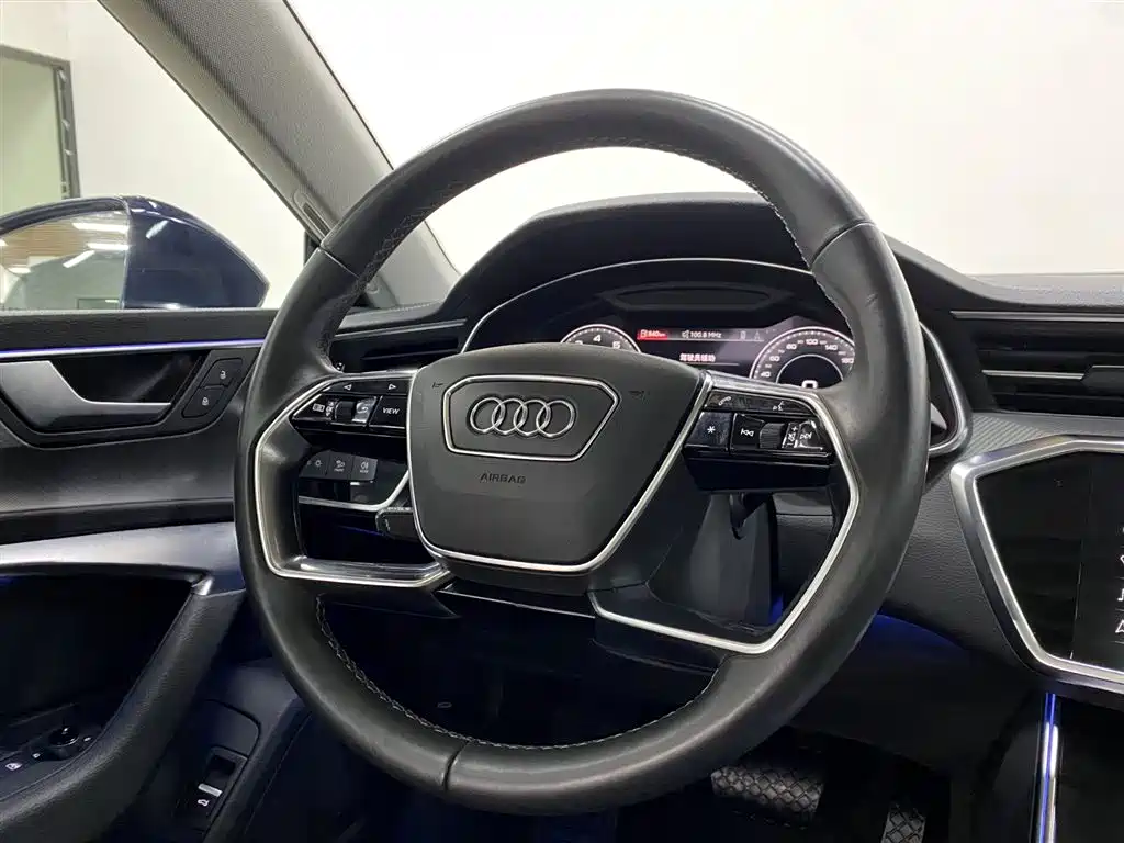Audi A7L 2022 45 TFSI S-line Future Dream Edition фото 14