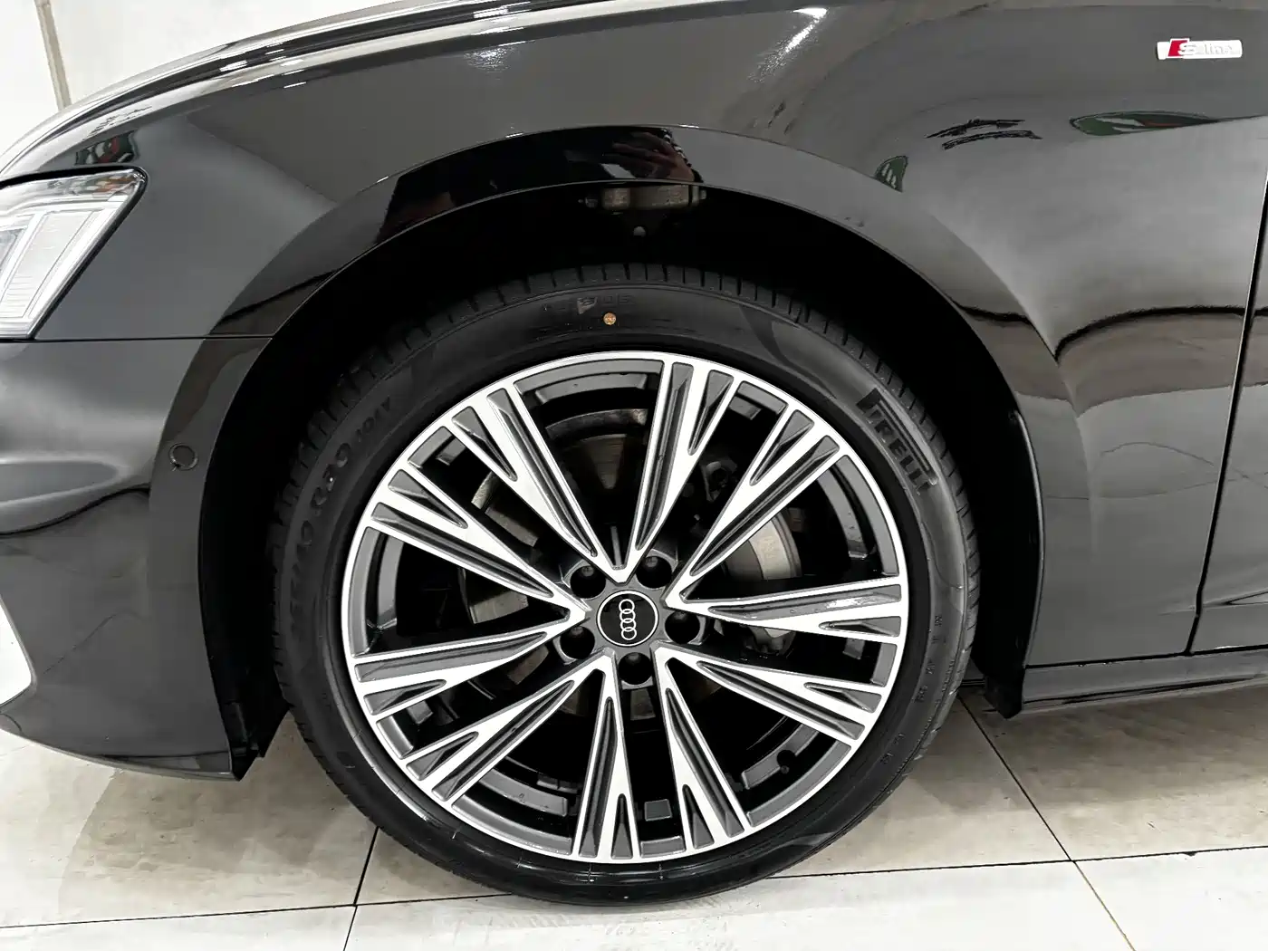 Audi A6L 2025 45 TFSI quattro Premium Sport фото 31