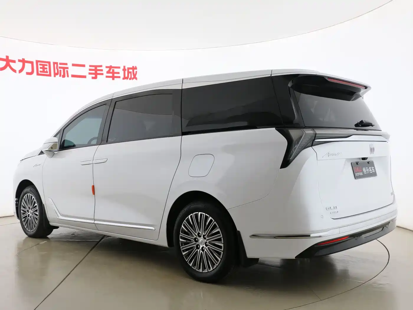 Buick GL8 New Energy 2024 Landglory Smart Enjoy Edition 7-Seater фото 3