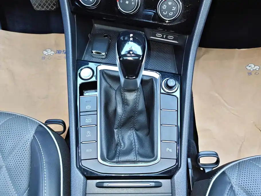 Volkswagen Sagitar 2023 300TSI DSG Surpassing Edition фото 16