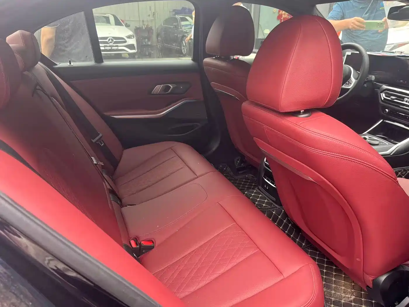 BMW 3 Series 2023 325i M Sport Black Night Package фото 6
