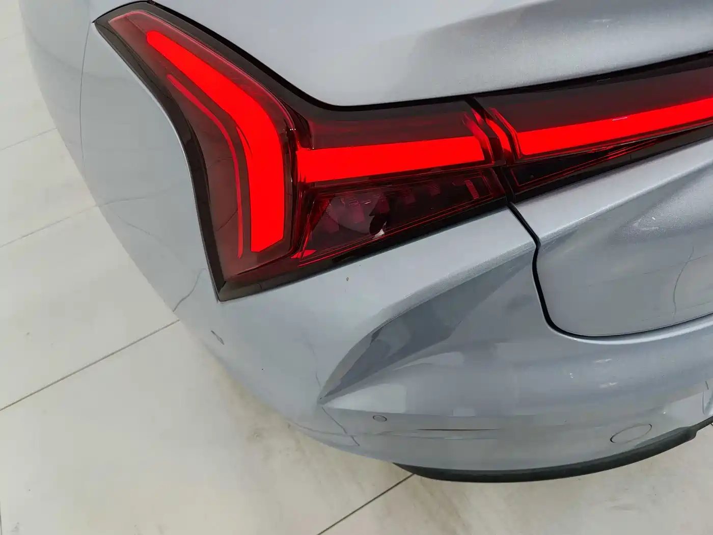 Nezha Auto Nezha S 2024 2024 Facelift Extended Range 1060 Lite Edition