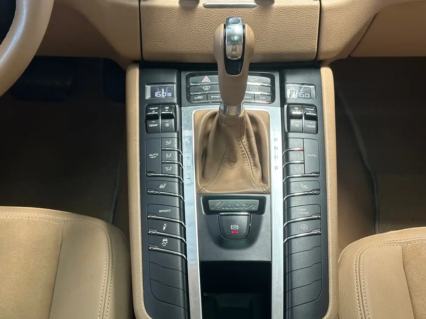Porsche Macan 2014 Macan 2.0T фото 27
