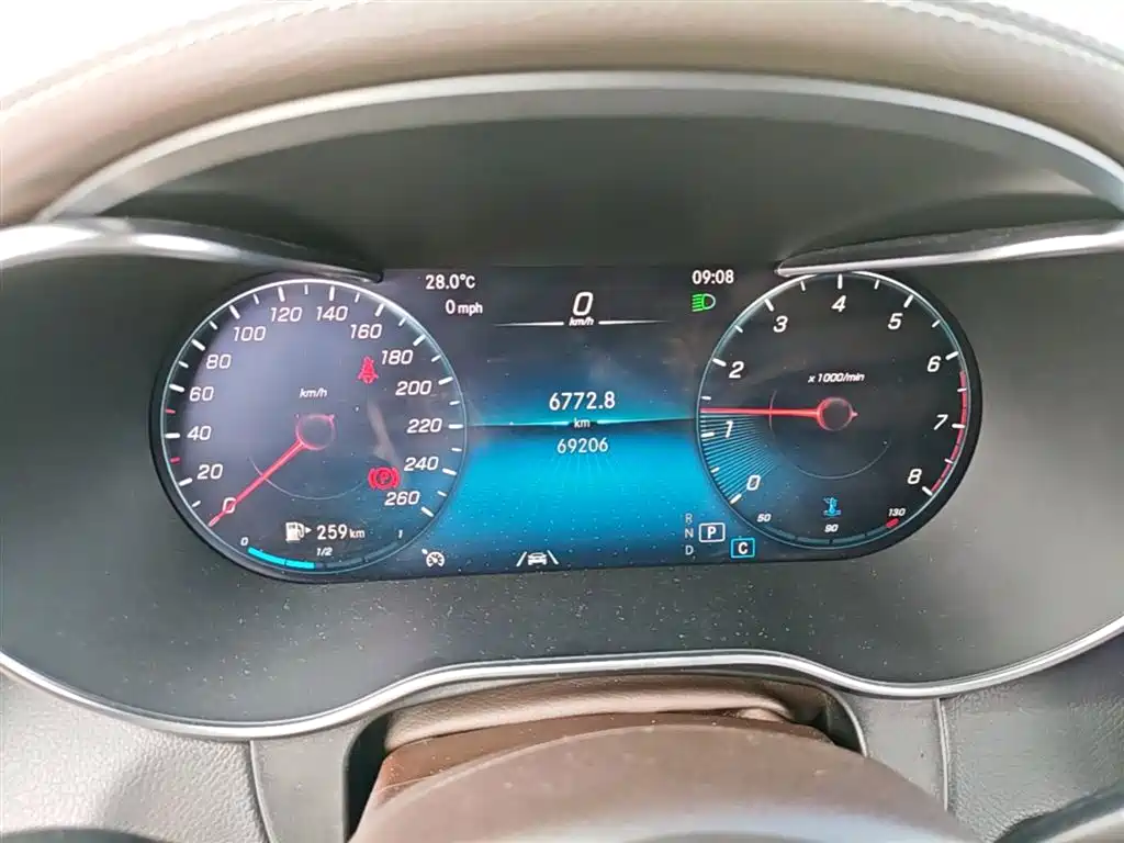 Mercedes-Benz GLC 2021 GLC 300 L 4MATIC Sporty фото 18