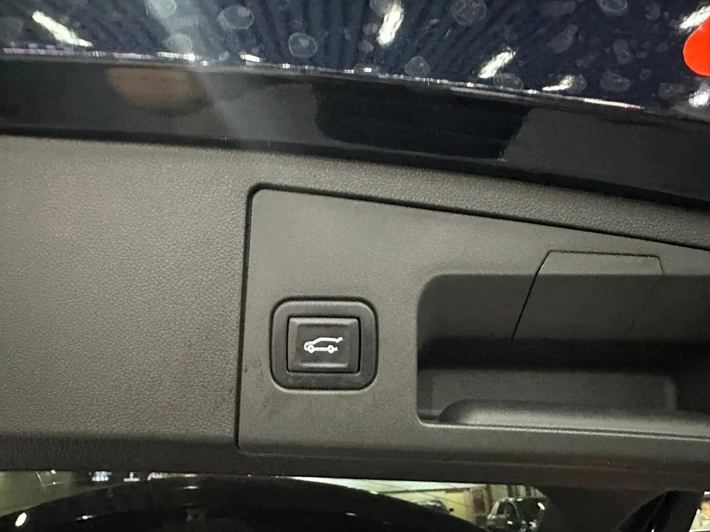 Cadillac XT4 2020 28T FWD Leading Trim фото 12
