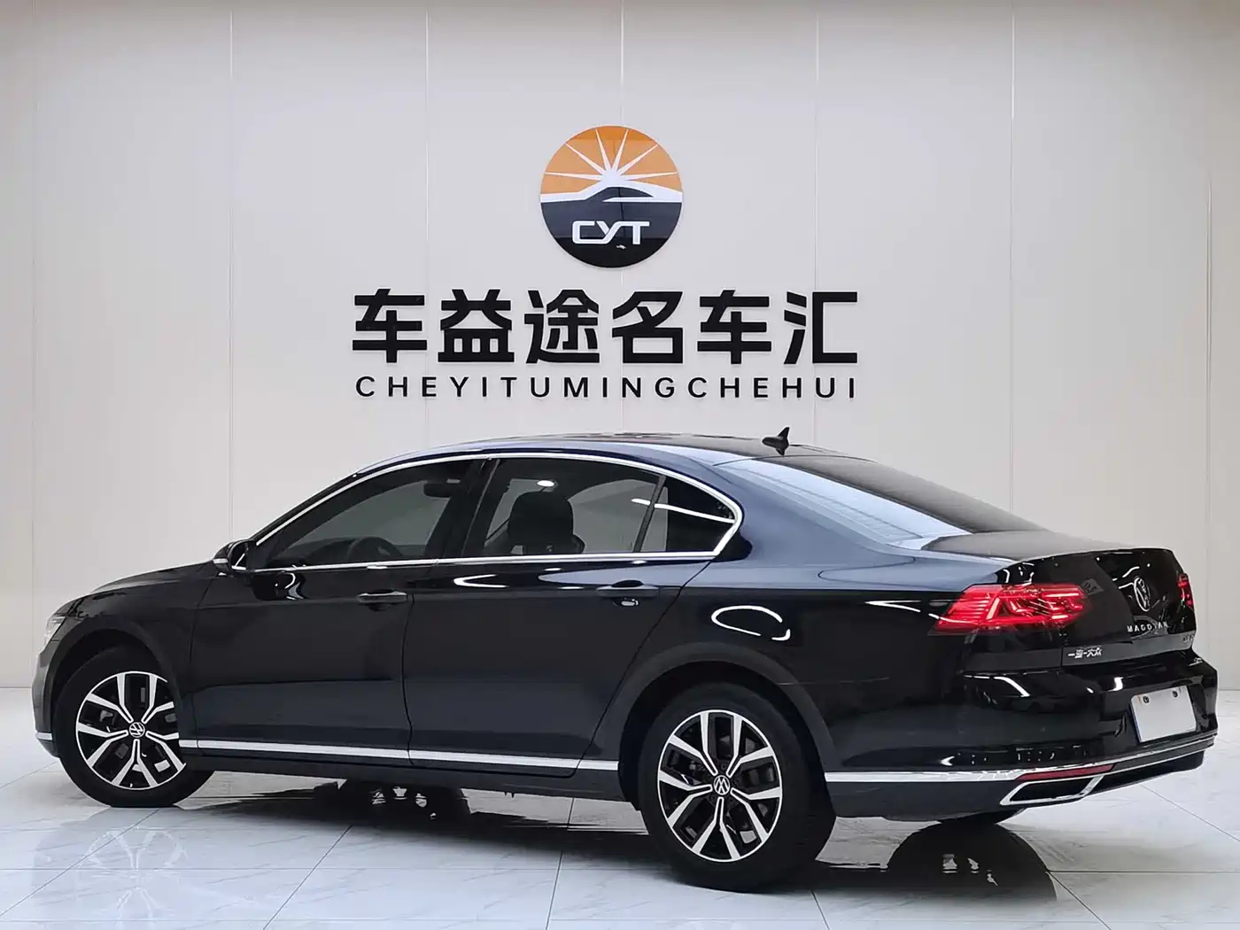 Volkswagen Magotan 2020 330TSI DSG Leading фото 4