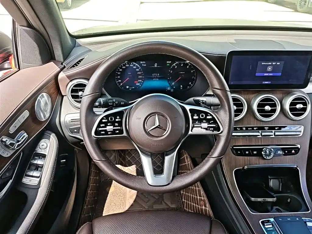Mercedes-Benz GLC 2021 GLC 300 L 4MATIC Sporty фото 17