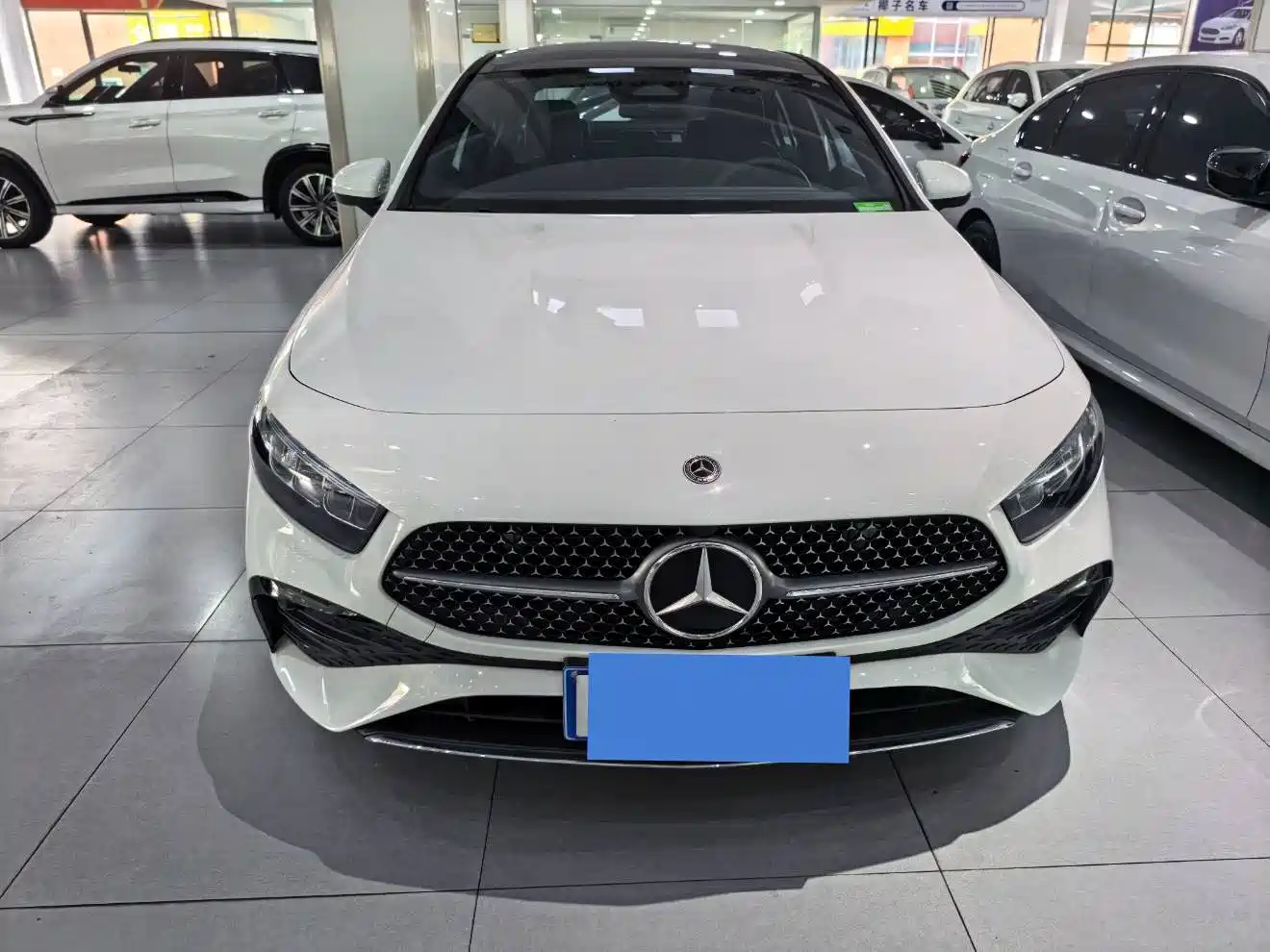 Mercedes-Benz A-Class 2024 A 200 L Fashion Edition фото 2