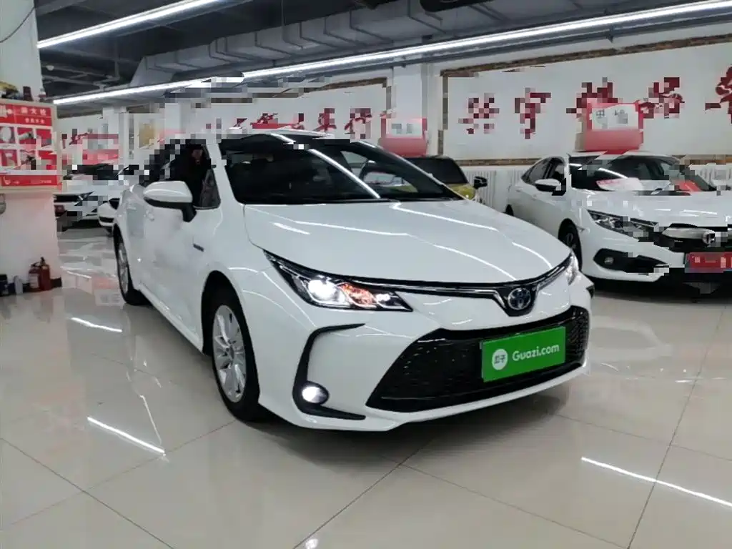 Toyota Corolla 2023 1.8L Smart Hybrid Dual Engine Elite Edition фото 4