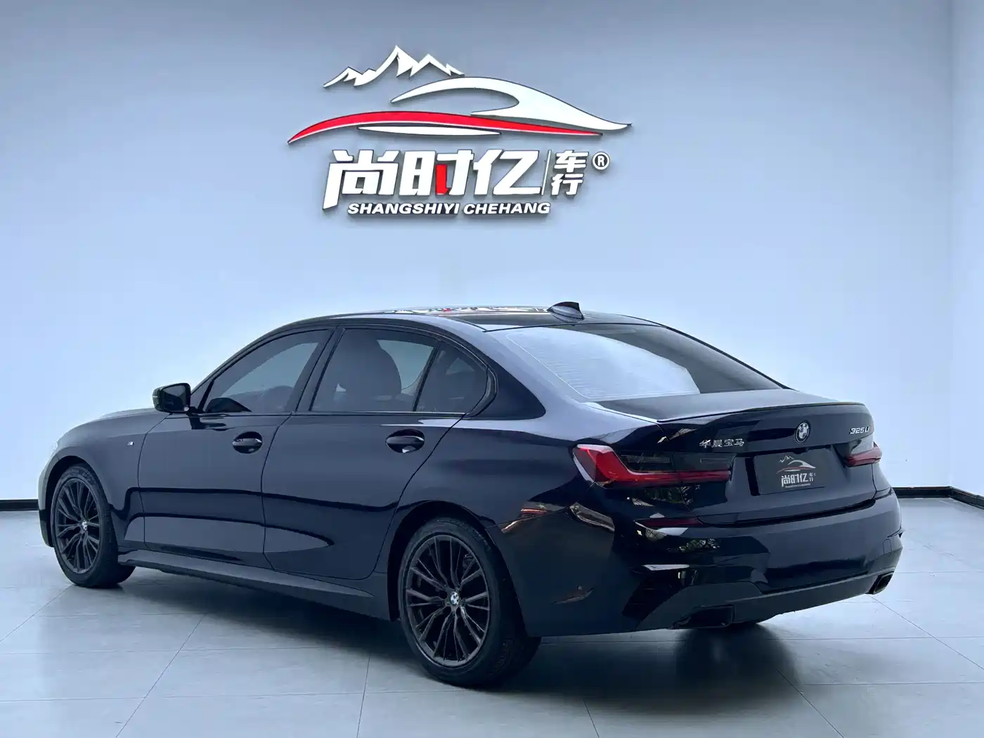 BMW 3 Series 2020 Facelift 325Li M Sport Night Edition фото 4