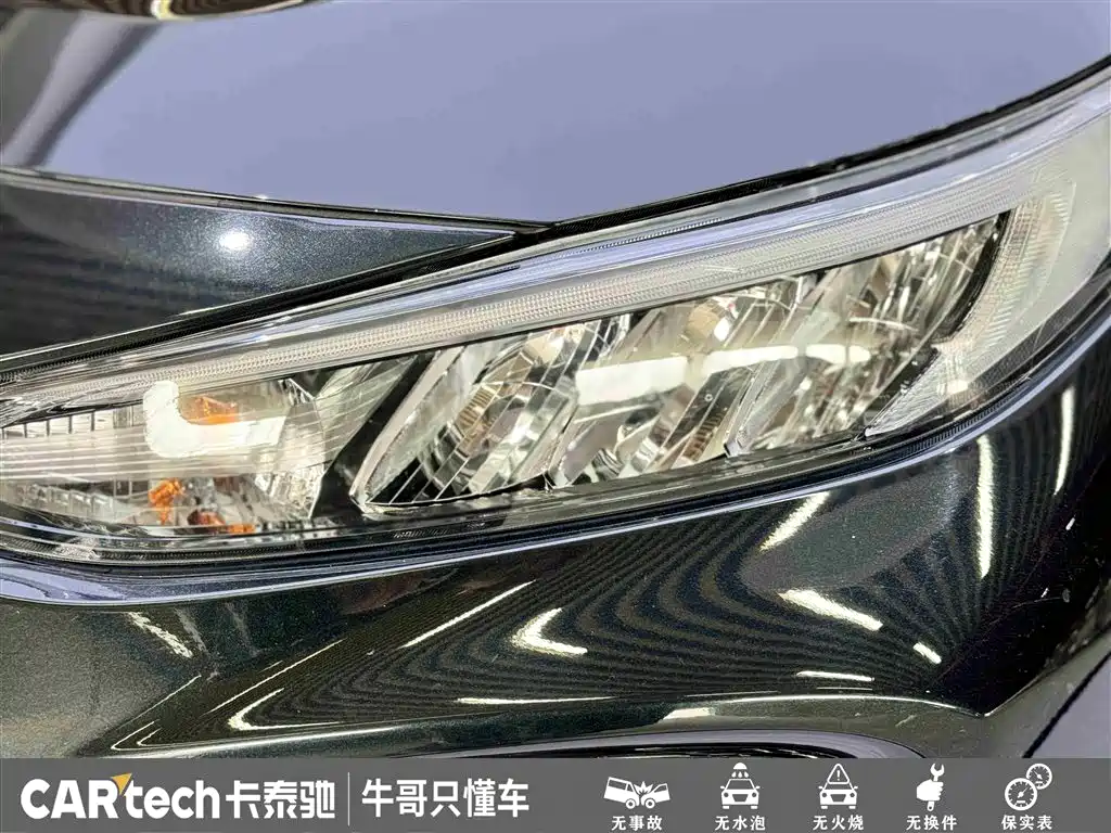 Toyota Wildlander 2021 2.0L CVT 4WD Luxury Edition фото 12