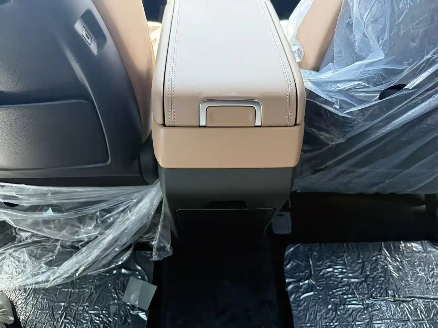 Hyundai Santa Fe 2024 2.0T Explorer Pro фото 8