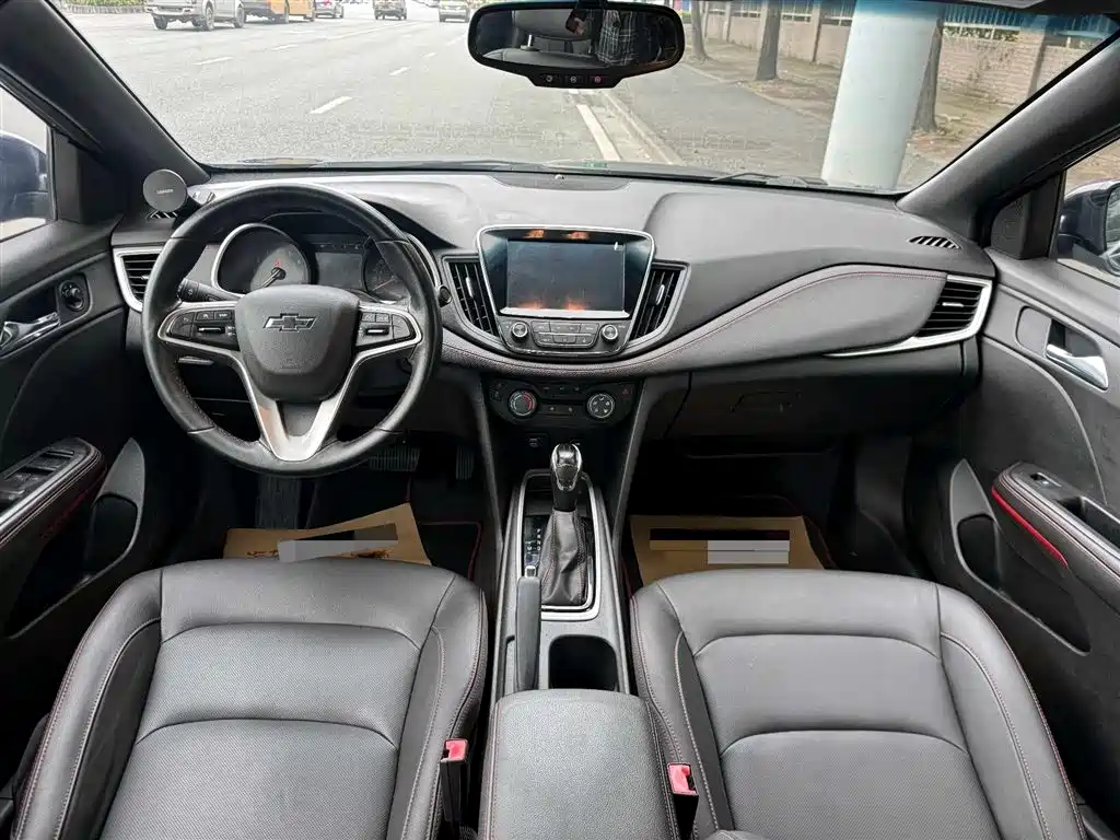 Chevrolet Monza 2019 RS 330T Auto Smooth Edition China VI фото 7