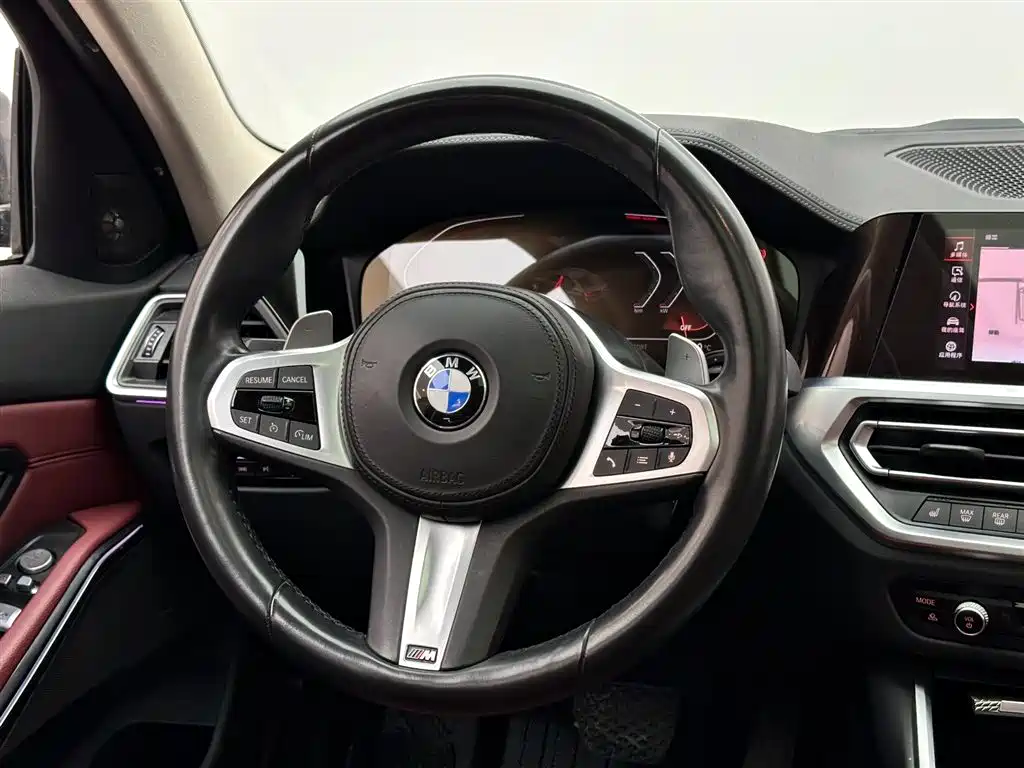 BMW 3 Series 2022 325i M Sport Shadow Edition фото 12