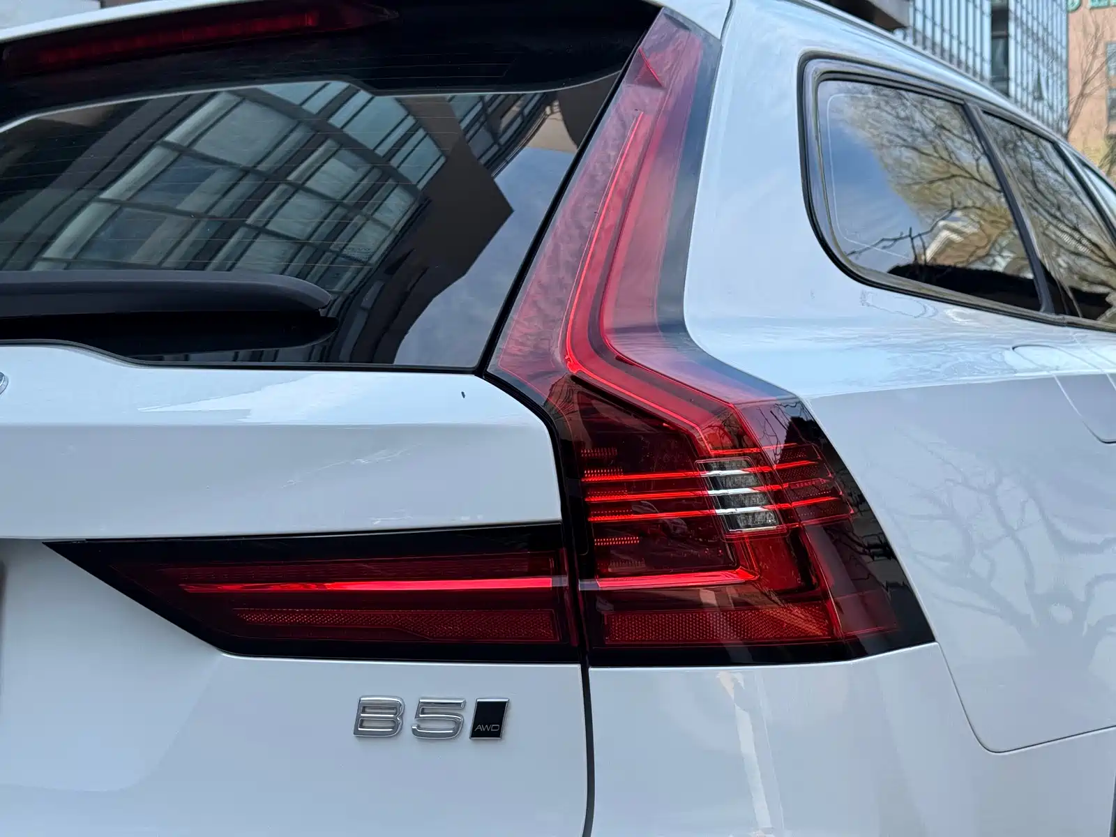 Photo 22 - Volvo V90
