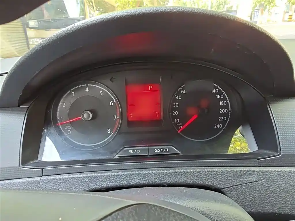 Volkswagen Santana 2016 1.6L Automatic Trend Edition фото 4