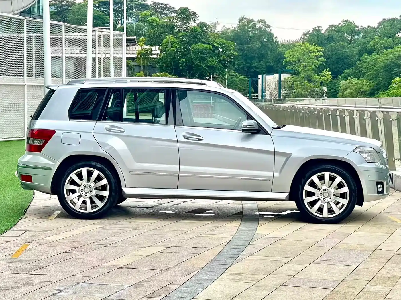 Mercedes-Benz GLK-Class (Import) 2008 GLK 300 4MATIC Luxury Edition фото 5