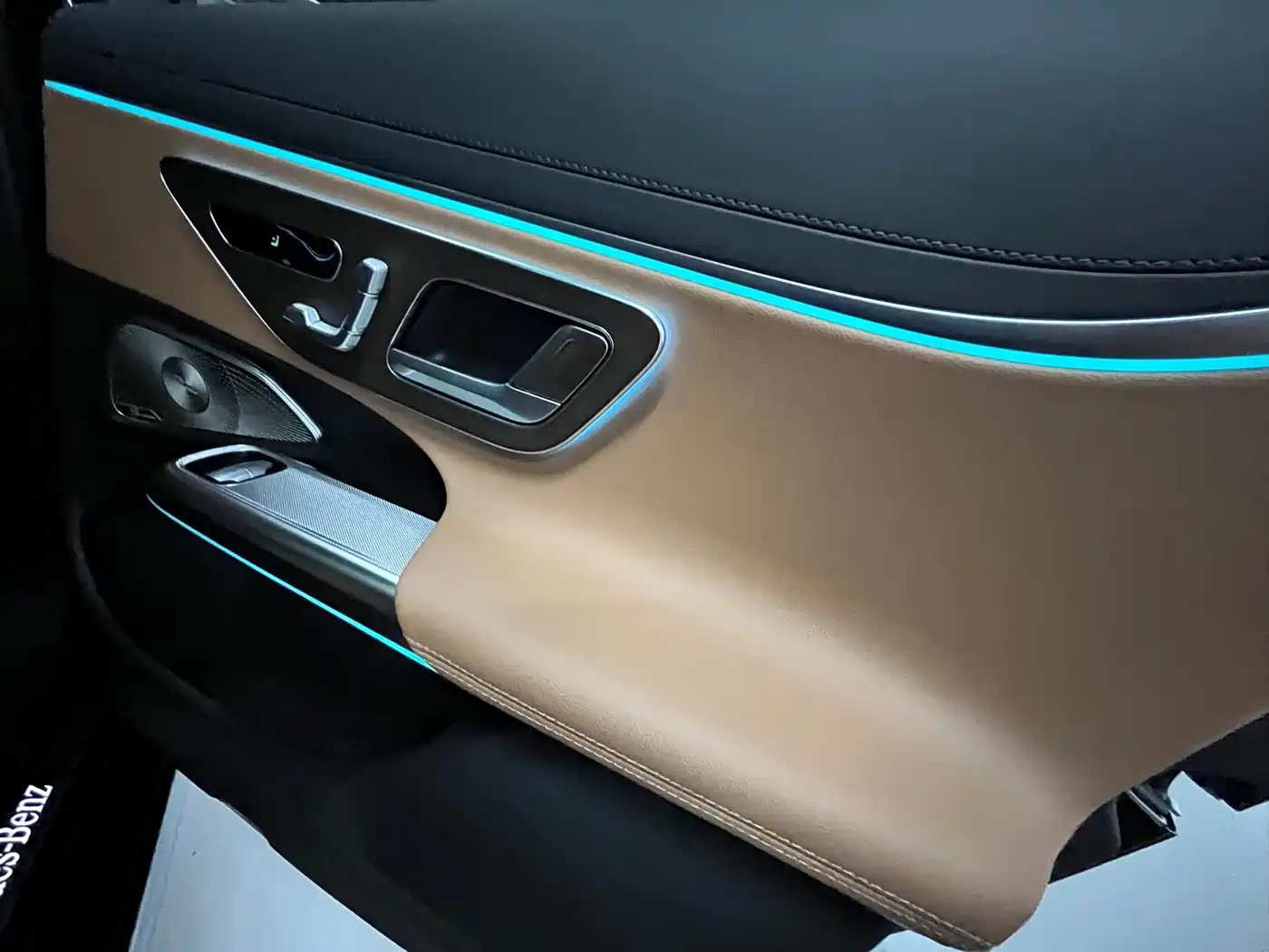 Mercedes-Benz E-Class 2025 E 300 L Luxury Sport фото 15