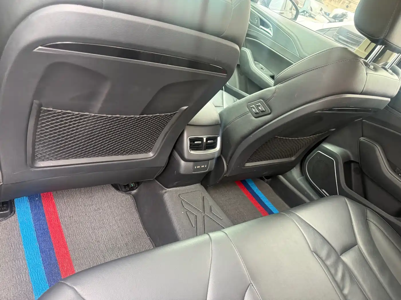 Hongqi H5 2020 1.8T Automatic Smart Connection Qi Enjoy Edition фото 9