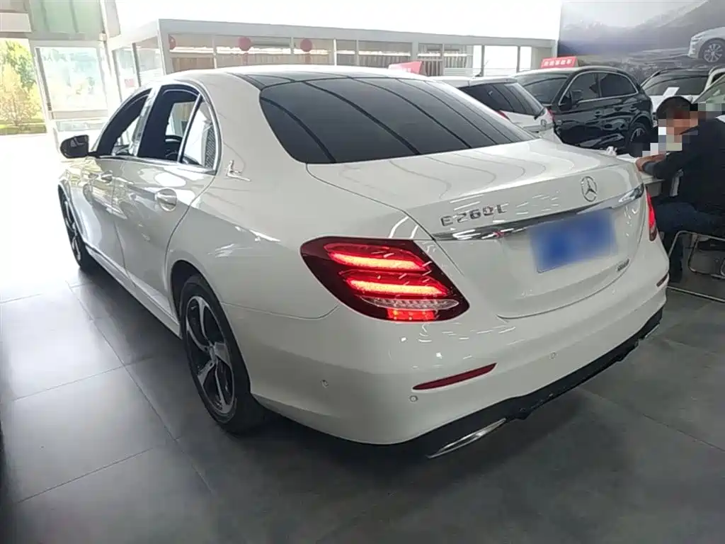 Mercedes-Benz E-Class 2017 E 200 Sport фото 5